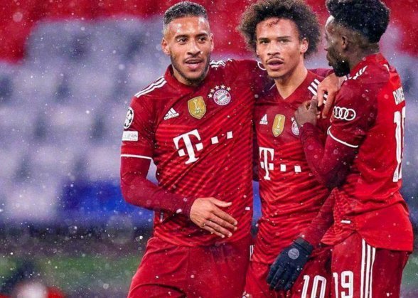 拜仁vs巴黎：枪手对决，谁胜无量