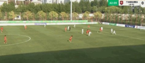 穆芊羽黄油手两送球门上海赛更达首胜