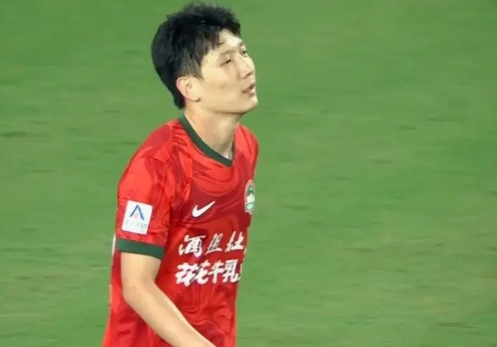 世体：奥尔莫与巴萨相互信任，球员将在今夏获得涨薪合同