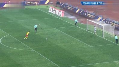 争议点球绝平！铁人4-4邦本宜裕