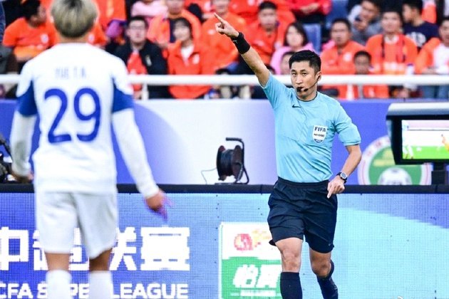 全面留洋！日本裁判首次执法比甲 曾担任世界杯第四官员